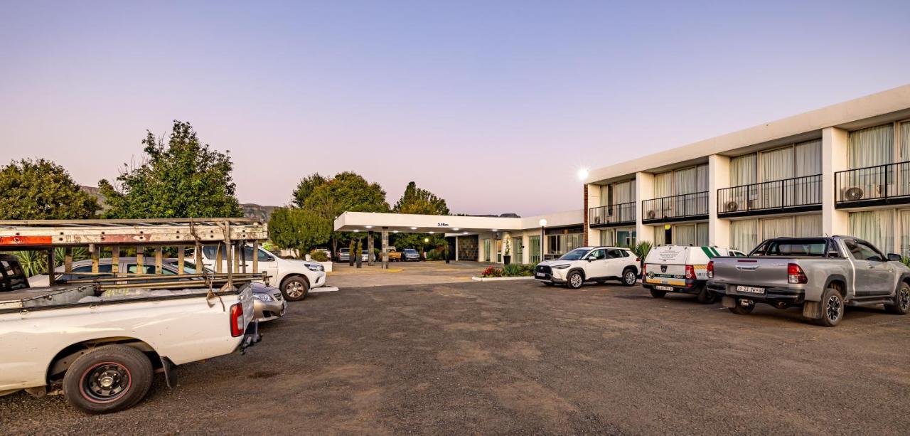 African Sky Harrismith Inn Exterior photo